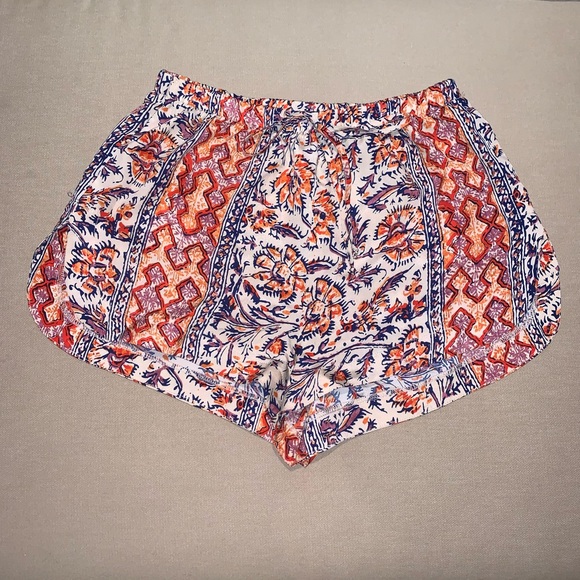 Bundle of Shorts - Picture 2 of 4